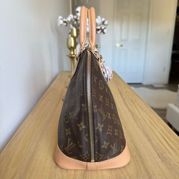 ✅AUTHENTIC✅LOUIS VUITTON ALMA PM - Picture 6 of 17